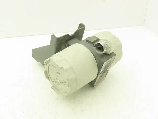 344BNNN11G XTC Temperature Transmitter 100-300°F With Bracket Haz Loc XP