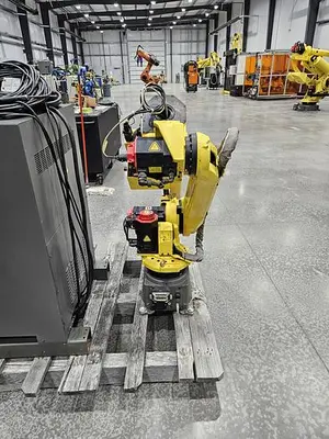 USED 2010 FANUC M-20IA/10L