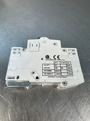 Cutler Hammer C2 WMS1C02 Circuit Breaker 1 POLE 240V (4C-41)