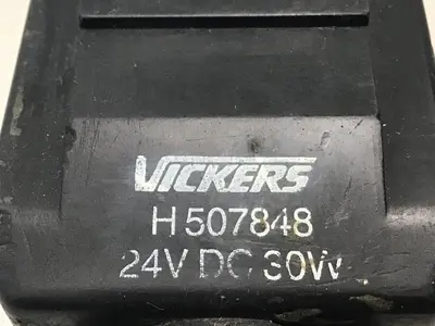 USED VICKERS DG4V-3-2A-M-U-H7-60