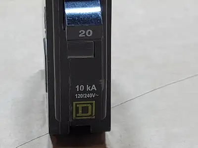USED SQUARE D QOB120