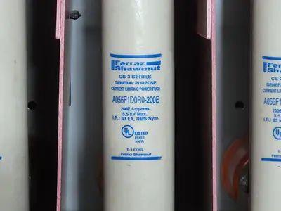 USED SQUARE D HVMB305200