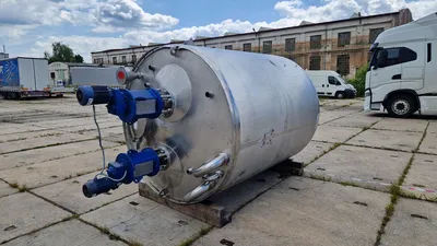 Hoeksma & Velt 6,000 Litre Stainless Steel Tanks | Perry Equipment (4)