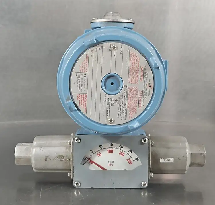 Used United Electric H121K-S147B/M210 Pressure Switches South Carolina US | Palmetto Automation #1158969