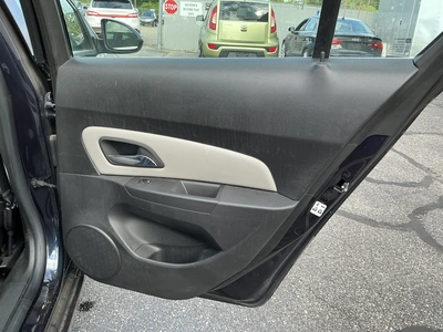 USED 2015 CHEVROLET CRUZE