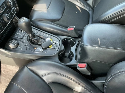 USED 2019 JEEP CHEROKEE