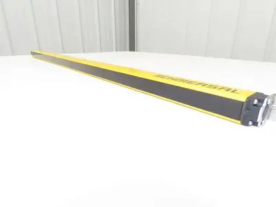 Schmersal SLC440COM-ER-0890-14 Safety Light Curtain Transmitter Only