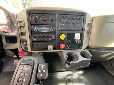 Used 2013 INTERNATIONAL 7500 Bucket (boom) trucks California US | Big Truck & Equipment #1412269