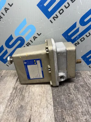 ROTORK PROCESS CONTROLS SM-1020-D-1-.7/350-90 X040 Electrical/PLC/Automation | ESS Industrial Equipment Sales (2)