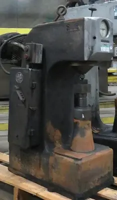USED BRINNEL DETROIT  PH- 1 TEST MACHINE