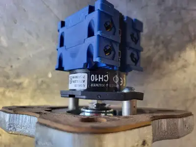NEW CROUSE-HINDS AFUR5M7