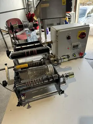 Used Table-Top Pressure Sensitive Wraparound labeler