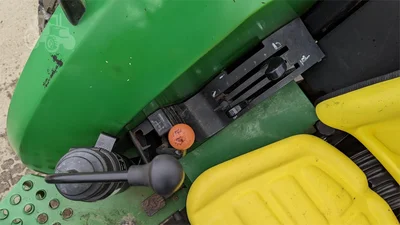 USED 1996 JOHN DEERE 5200
