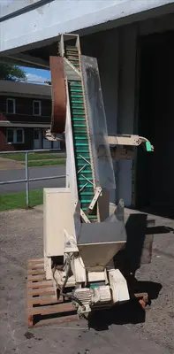 SPC8756  Elevator Maingley Automation cap feed hopper elevator CS, 98" discharge height