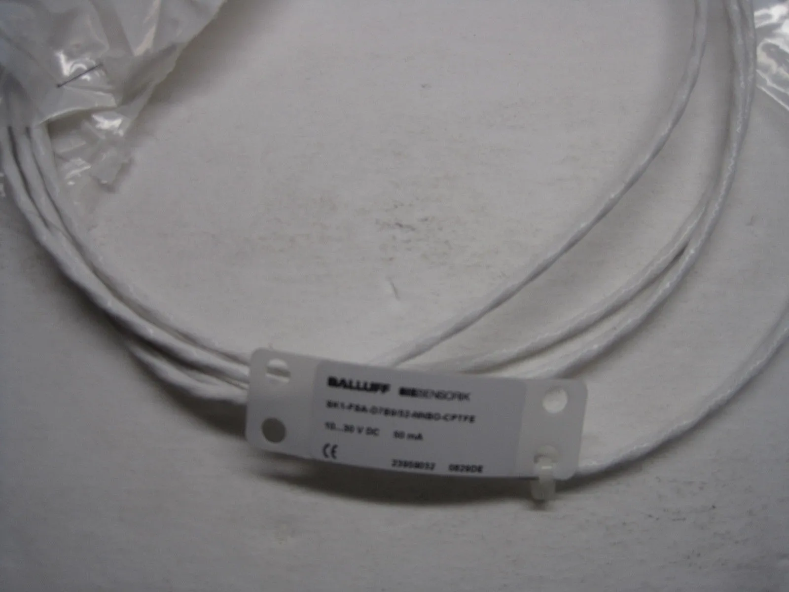NEW BALLUFF SK1-FSA-D7B9/52-NNBO-CPTFE CAPACITIVE PROXIMITY