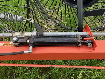 USED 2013 H & S BF1660
