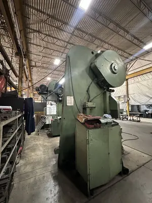 USED 1970 CINCINNATI 34 SERIES