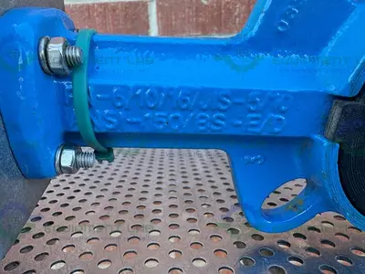 USED AXEL LARSSON AL77 230-SR ACTUATOR W/ AXEL LARSSON AL 42 DN 065 BUTTERFLY VALVE