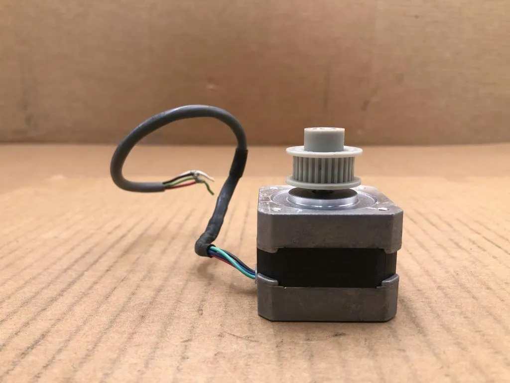 VEXTA PK243-01AA 1.8° 2-Phase Stepping Motor 0.95A 4.2ohm