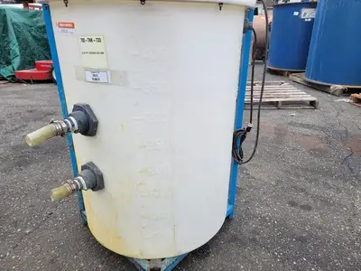 Plastic Tank w/ Fittings