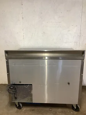 152-0511 True TWT-44 Self-Contained Worktop Cooler