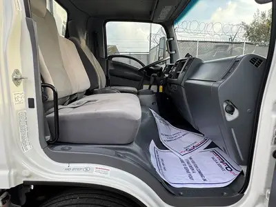 Used 2018 ISUZU NPR XD Reefer Trucks Florida US | Truck and Van Outlet #1509182