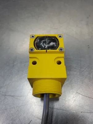 BANNER SM912 VALU-BEAM PHOTOELECTRIC SENSOR. 5E-17