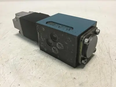 USED BOSCH 0 810 090 322