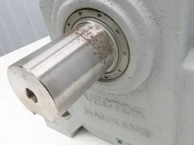 Vector Namkang 7.5HP-F205-30 Inline Gear Motor 30:1 Ratio 60rpm 5.5kw 460V 3PH