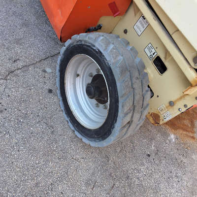 USED 2014 JLG 4069LE