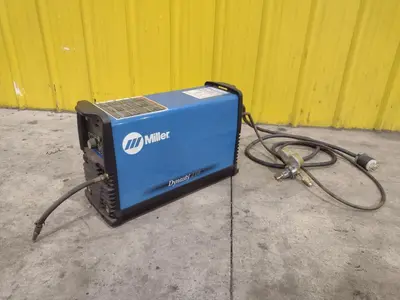 MILLER DYNASTY 210 WELDER: YOBRO #24833