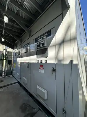 Used _UNKNOWN_ _UNKNOWN_ Switchgears New York US | Apex Auctions #1550774
