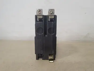 USED SQUARE D QOB230
