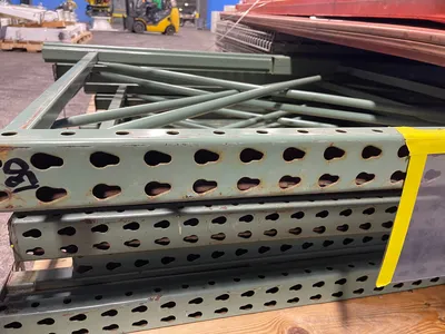 Used _UNKNOWN_ TEAR DROP Pallet Racking Ohio US | HGR 24 #1233364
