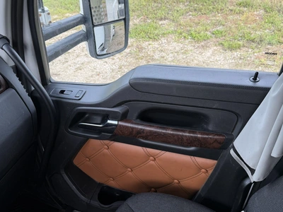 Used 2022 KENWORTH T880 TRUCK TRACTOR Conventional trucks Michigan US | Miedema Asset Management Group #1709428