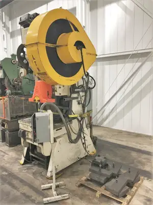 USED FEDERAL FEDERAL 8 PRESS