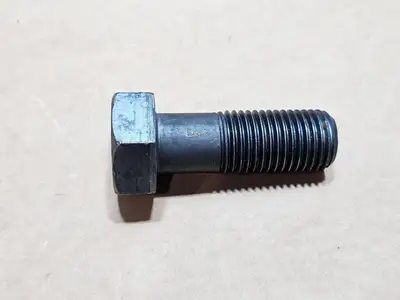 NEW KOMATSU 01010-62775