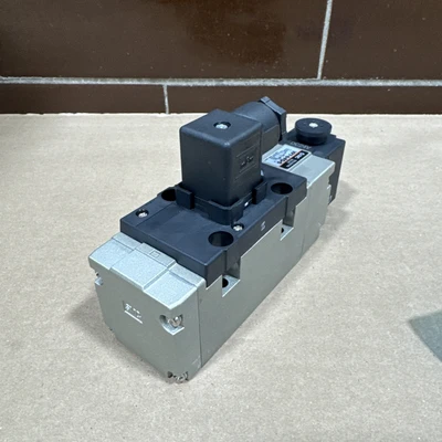 NEW SMC VP7-8-FG-S