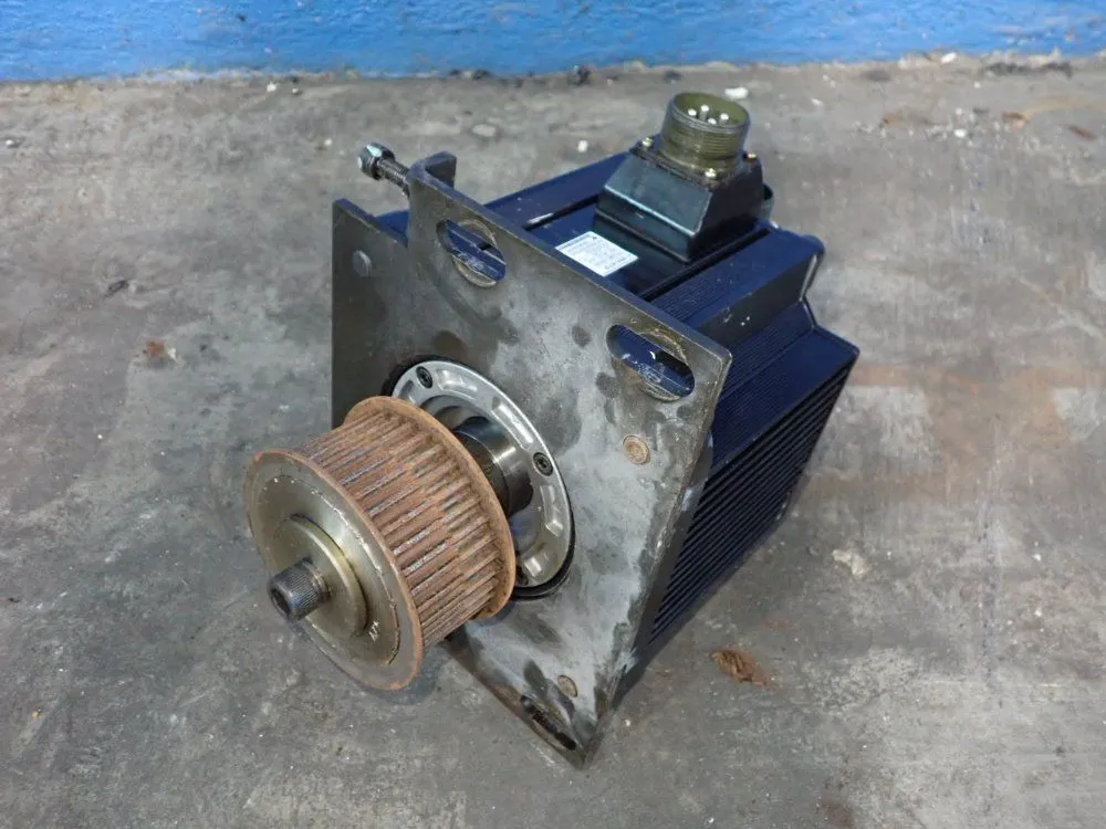 Used YASKAWA SGMG20AABB Servo Motors | HGR 24 #730855