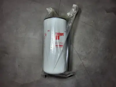 NEW CUMMINS FF256