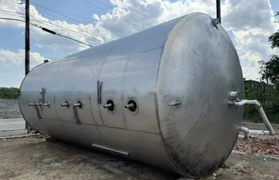 1999 STAINLESS FABRICATION, INC. 12,000 Gallon Tank Pionowy zbiornik magazynowy | Perry Equipment (1)