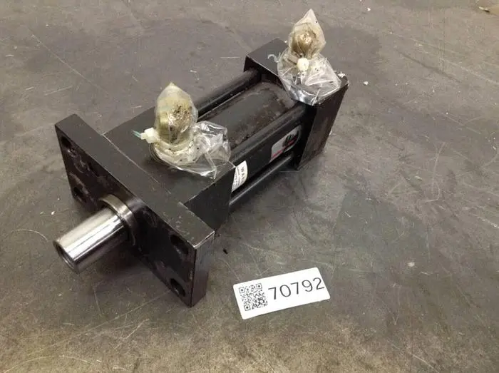 Used PARKER 02.00 J2HOS13A 2.500 Cylinders Michigan US | Ideal Machinery #595874