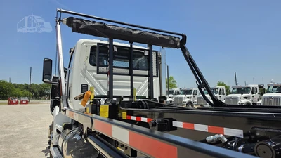 New | in-Stock 2026 INTERNATIONAL HX Conventional trucks Texas US | Roll Off Truck World #1491826