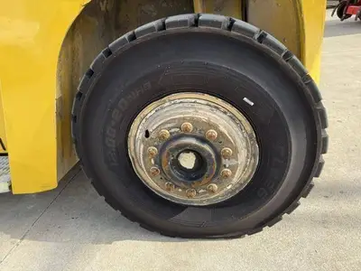 Used 2022 YALE GDP360EF Internal Combustion Forklifts: Pneumatic Tire Illinois US | Somerset Equipment Sales #1546180