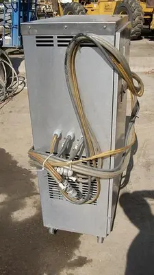 USED 1995 PILLAR TECHNOLOGIES 2220-R
