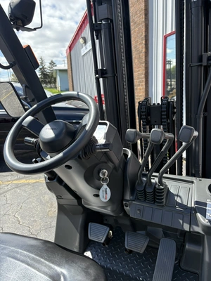 USED 2010 NISSAN MAPL02A25LV