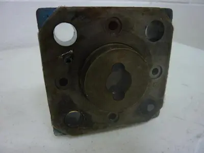 USED VICKERS CVCS25D1S210S19