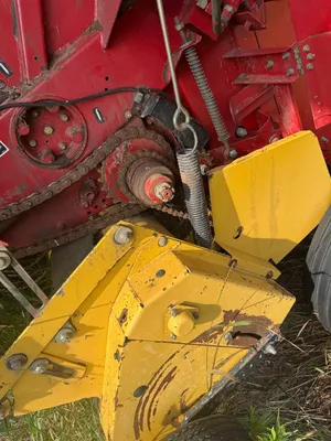 NEW HOLLAND 648 Balers | Penncon Management, LLC (66)