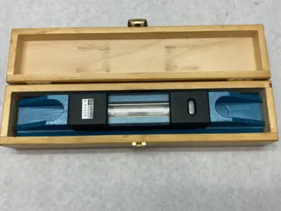 USED STIEFELMAYER, HOFFMANN GROUP SHAFT SPIRIT LEVEL, BASE LENGTH×ACCURACY: 300/2 MM