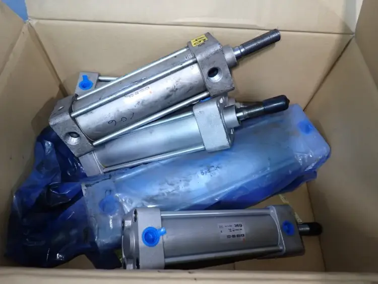 Used SMC NCDA1R2000500X2US Cylinders | HGR 24 #731232